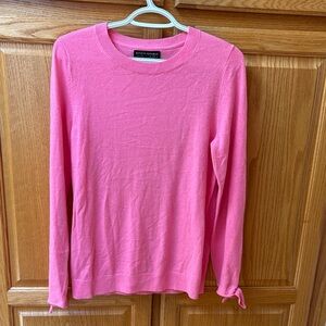 Banana Republic ladies pink pull over sweater size medium excellent condition